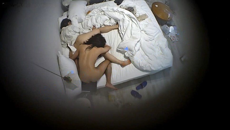 ⏪酒店偷拍⏩极品女大被小男友扣逼操穴